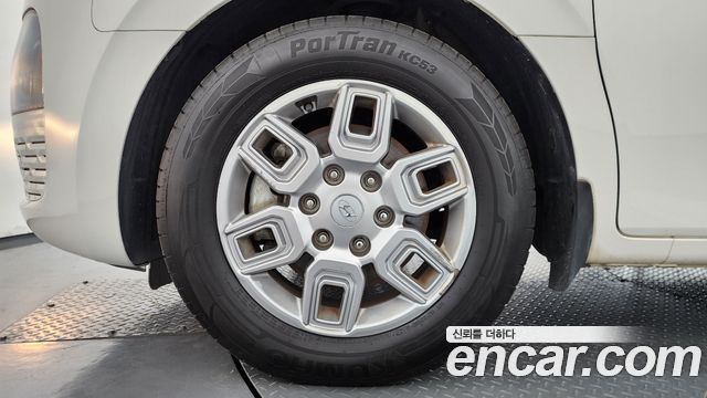 Hyundai Staria 2022 — photo 5