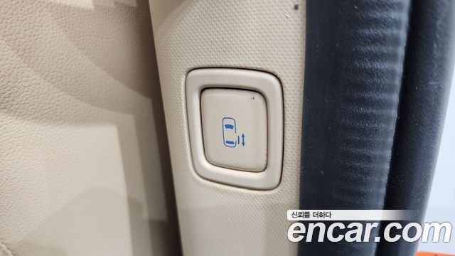 Hyundai Staria 2022 — photo 24