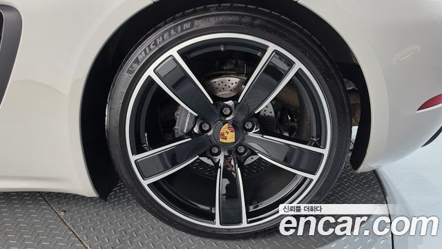 Porsche 718 2021 — photo 7
