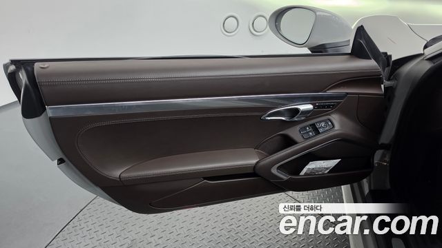 Porsche 718 2021 — photo 14