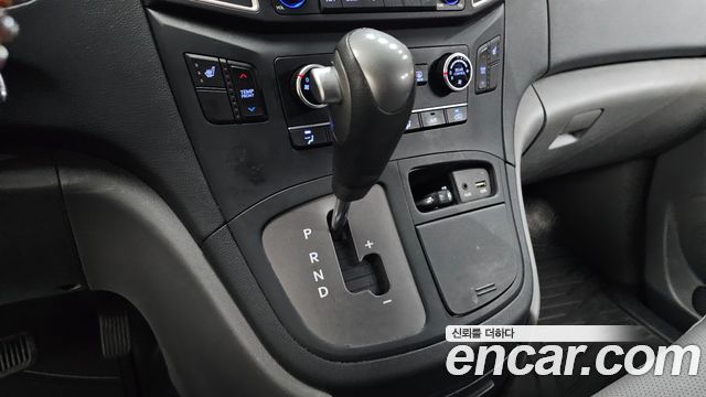Hyundai Starex 2020 — photo 12