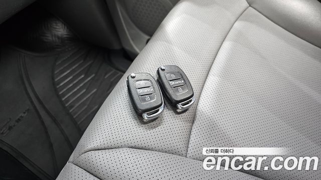 Hyundai Starex 2020 — photo 25