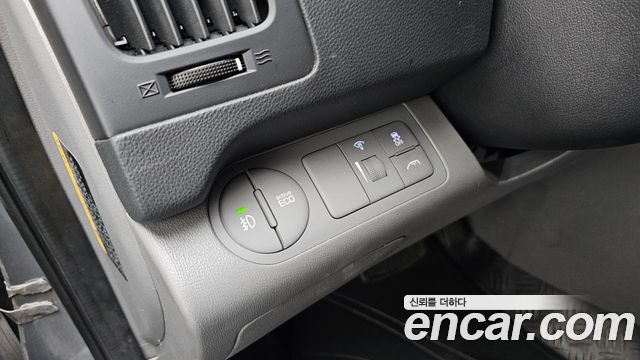 Hyundai Starex 2020 — photo 26