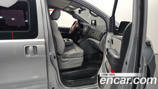 Hyundai Starex 2020 — photo 16