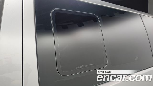 Hyundai Starex 2020 — photo 28