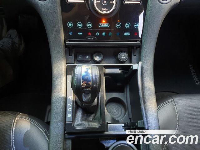 Ford Taurus 2015 — photo 12