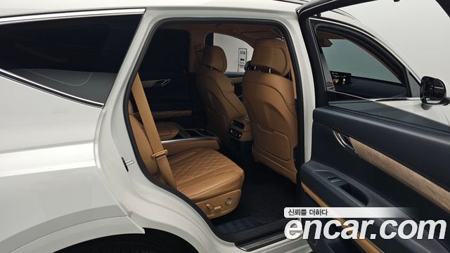 Genesis GV80 2023 — photo 12