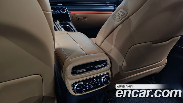 Genesis GV80 2023 — photo 19