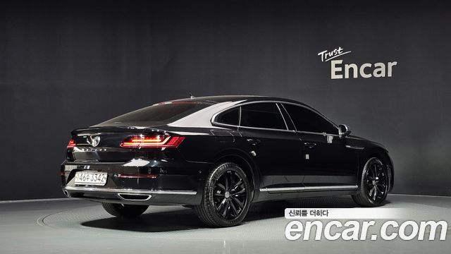 Volkswagen Arteon 2019 — photo 2