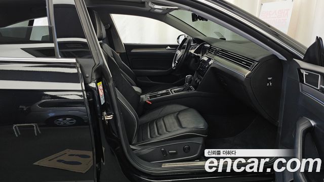 Volkswagen Arteon 2019 — photo 17