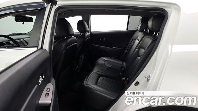Kia Sportage 2016 — photo 12