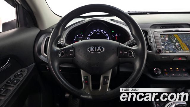 Kia Sportage 2016 — photo 13
