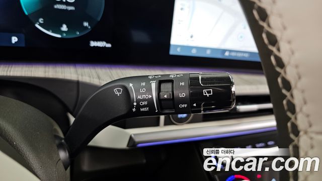 Hyundai Santafe 2024 — photo 30