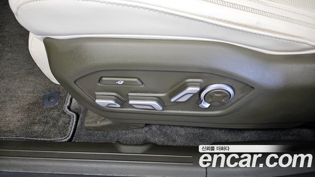 Hyundai Santafe 2024 — photo 31