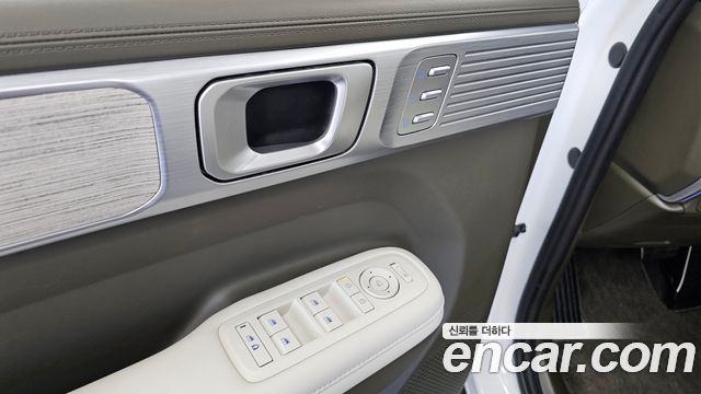 Hyundai Santafe 2024 — photo 38