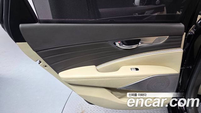 Kia K9 2022 — photo 15