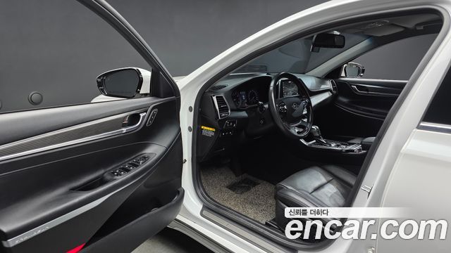 Hyundai Grandeur 2018 — photo 13