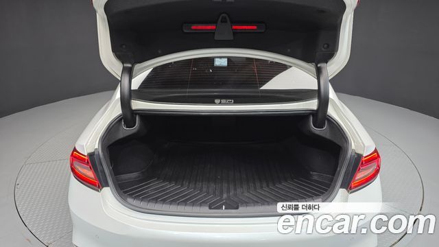 Hyundai Grandeur 2018 — photo 26