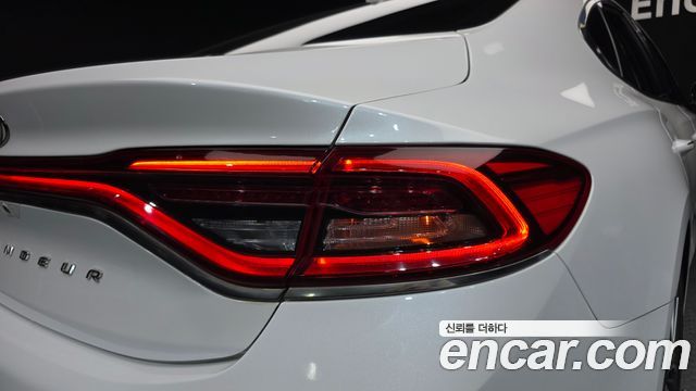 Hyundai Grandeur 2018 — photo 9