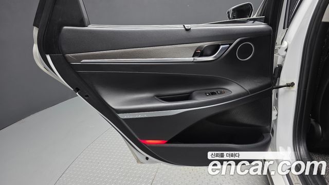 Hyundai Grandeur 2018 — photo 15