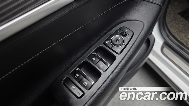 Hyundai Grandeur 2018 — photo 27