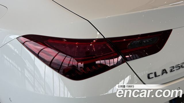 Mercedes-Benz CLA-Class 2026 — photo 13