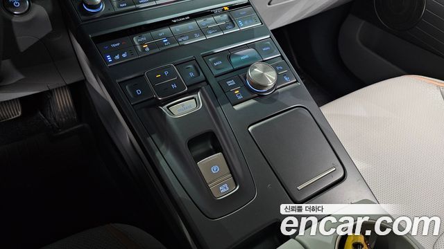 Hyundai Nexo 2023 — photo 12