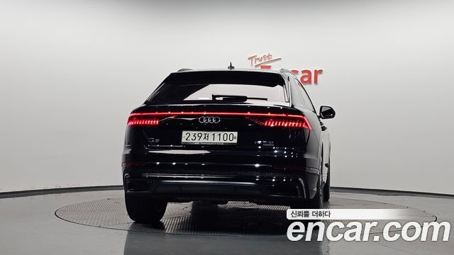 Audi Q8 2021 — photo 4