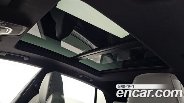 Audi Q8 2021 — photo 23