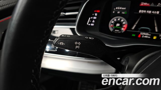 Audi Q8 2021 — photo 31