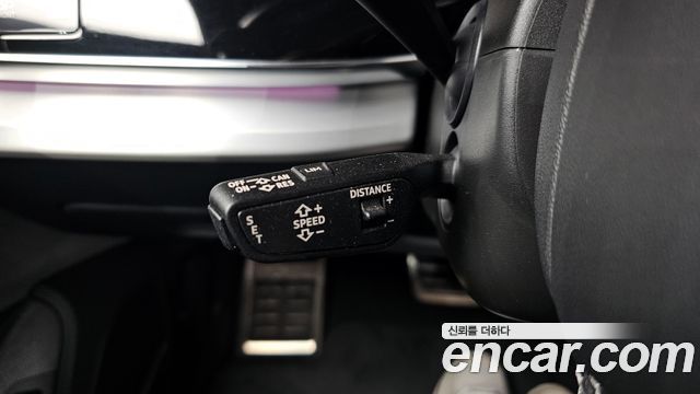 Audi Q8 2021 — photo 32