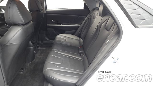Hyundai AVANTE 2026 — photo 11