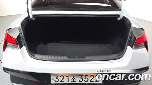 Hyundai AVANTE 2026 — photo 18