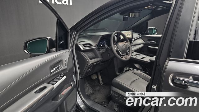 Toyota Sienna 2025 — photo 13