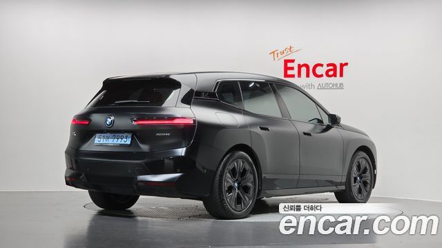 BMW iX 2025 — photo 2