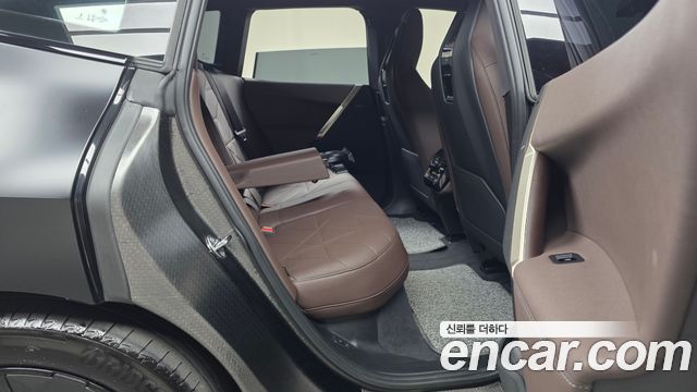 BMW iX 2025 — photo 18
