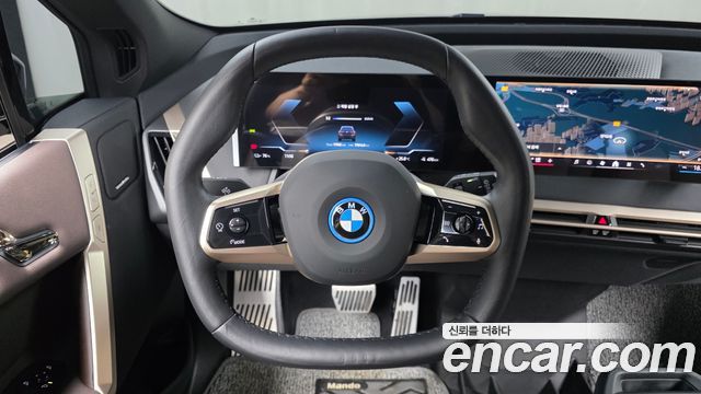 BMW iX 2025 — photo 19