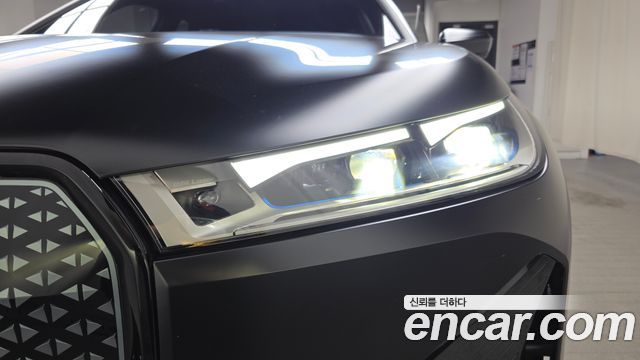 BMW iX 2025 — photo 8