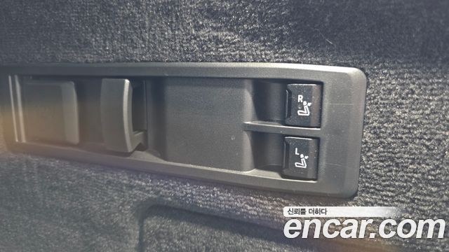 BMW iX 2025 — photo 32