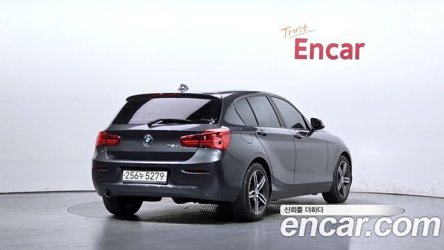 BMW 1-Series 2017 — photo 2