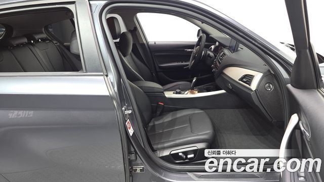 BMW 1-Series 2017 — photo 10