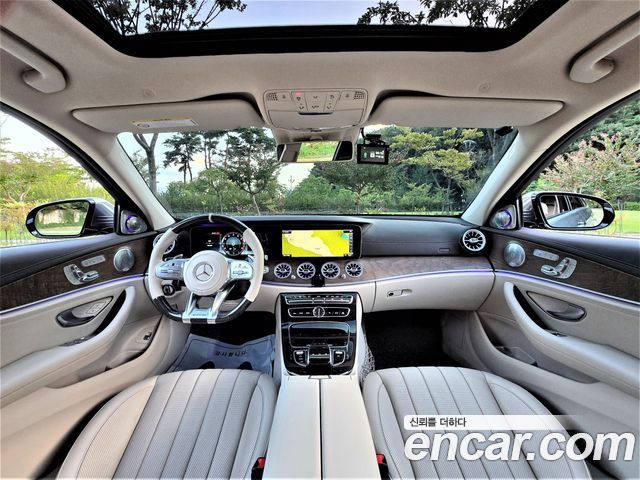 Mercedes-Benz E-Class 2018 — photo 7
