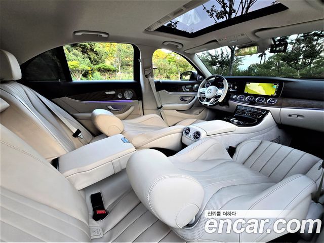 Mercedes-Benz E-Class 2018 — photo 8