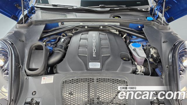 Porsche Macan 2017 — photo 6