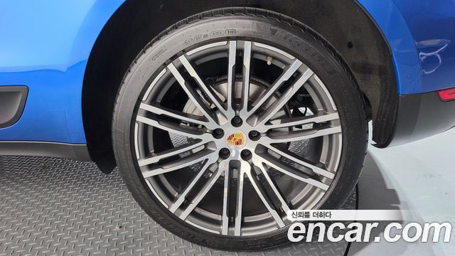 Porsche Macan 2017 — photo 7