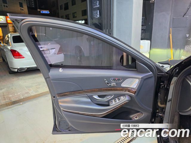 Mercedes-Benz S-Class 2019 — photo 15