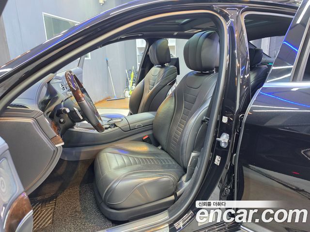 Mercedes-Benz S-Class 2019 — photo 16