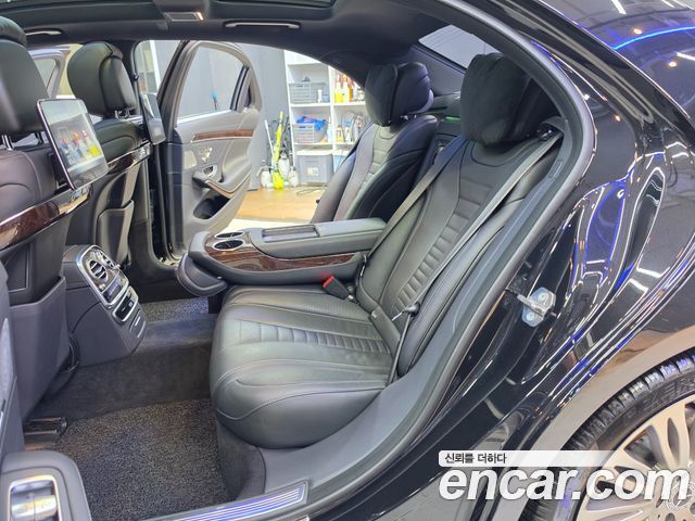 Mercedes-Benz S-Class 2019 — photo 17