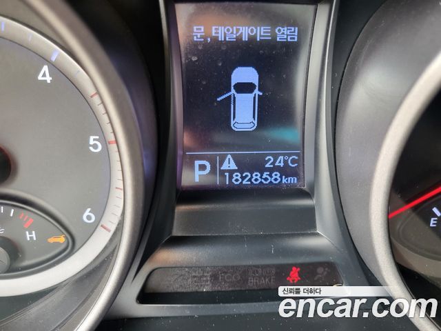 Hyundai Santafe 2015 — photo 9