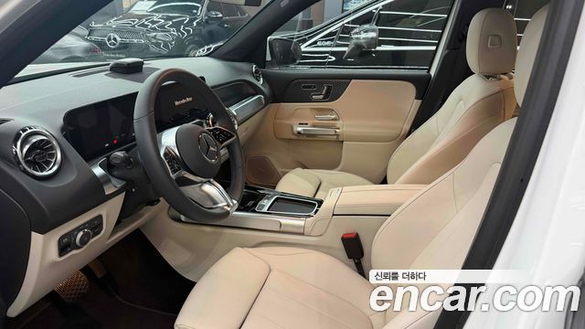Mercedes-Benz EQB 2026 — photo 8